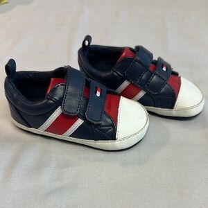 Tommy Hilfiger Blue and Red Sneakers with Sporty Design